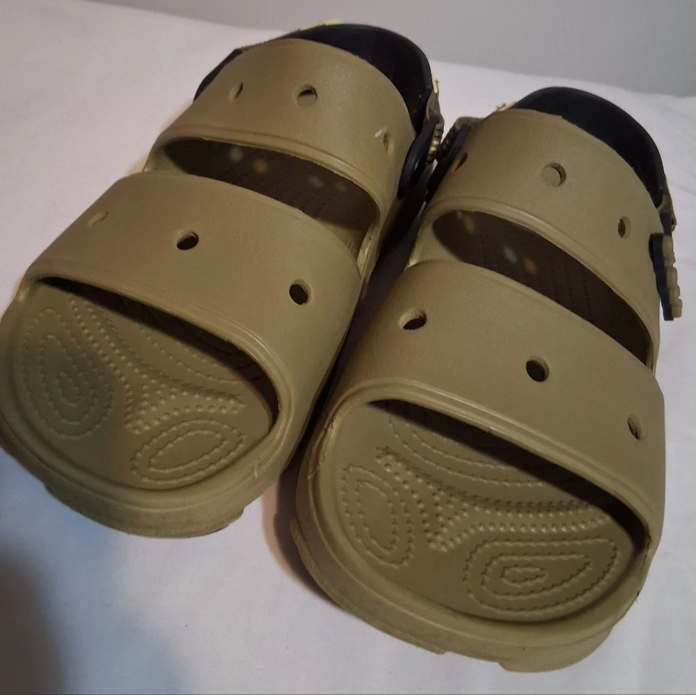 CROCS Clogs Classic All-Terrain Sandals – Olive Green, Women 11 / Men 9